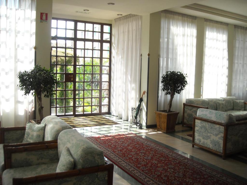 Hotel President Монтекатини-Терме Экстерьер фото